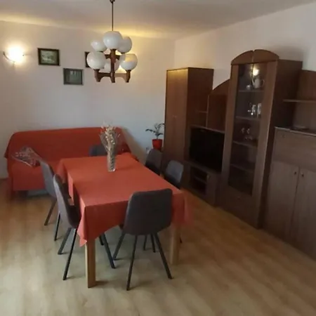 Appartement Apartman Lana